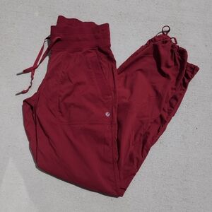 Lululemon Women’s Dance Studio Pant III *Unlined Cassis/Wine Berry Size 4 Reg